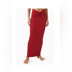 SKIMS NWT Soft Lounge Long Skirt in Brick Red
Size L 
NWT